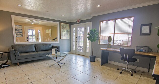 Building Photo - 15100 Golden Eagle Dr