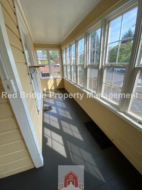 Foto del edificio - 4415 N Haight Ave