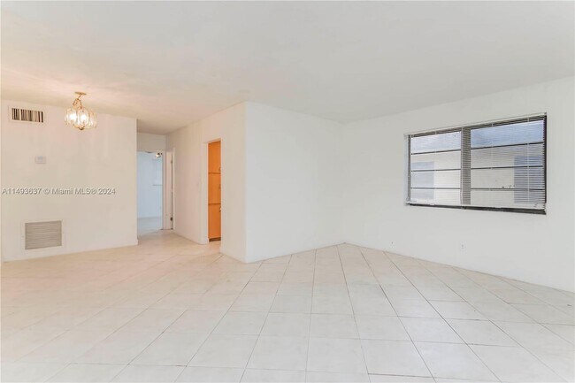 Foto del edificio - 141 NW 27th Terrace