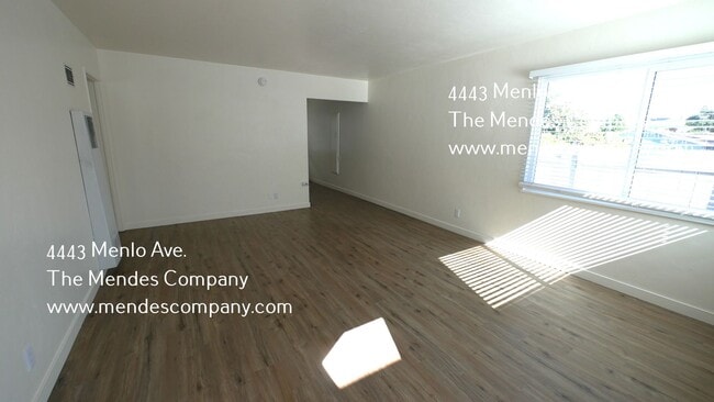 Foto del edificio - 4443 Menlo Ave