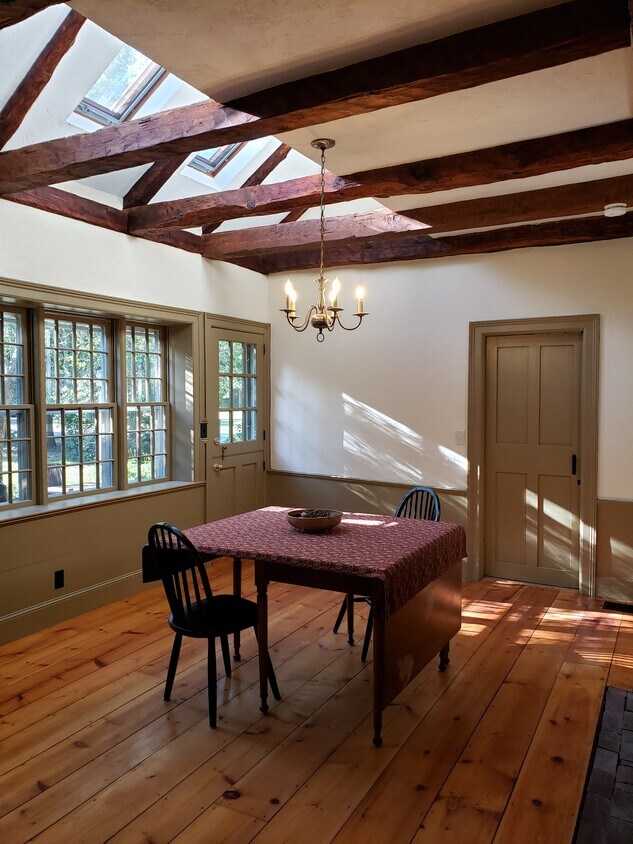 121 Pleasant St, Middleboro, MA 02346 House Rental in Middleboro, MA