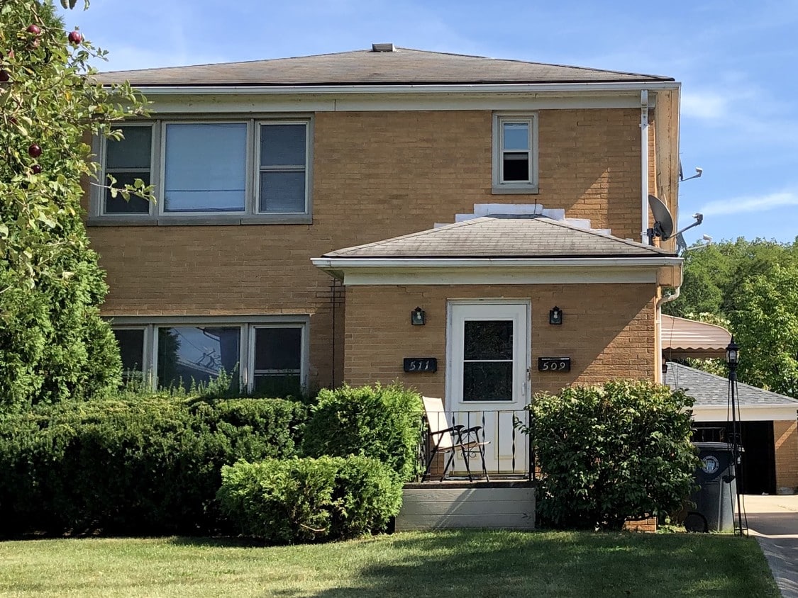 Primary Photo - 509-511 Treeside Dr