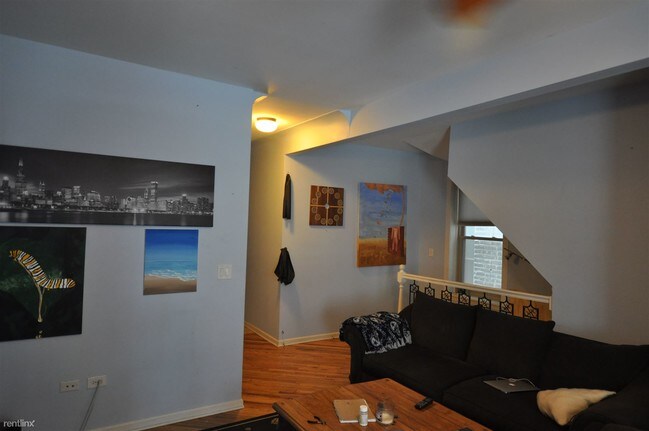 Foto del edificio - 2431 W Cortez St