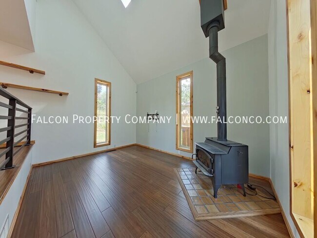 Foto del edificio - 122 Dolomite Dr