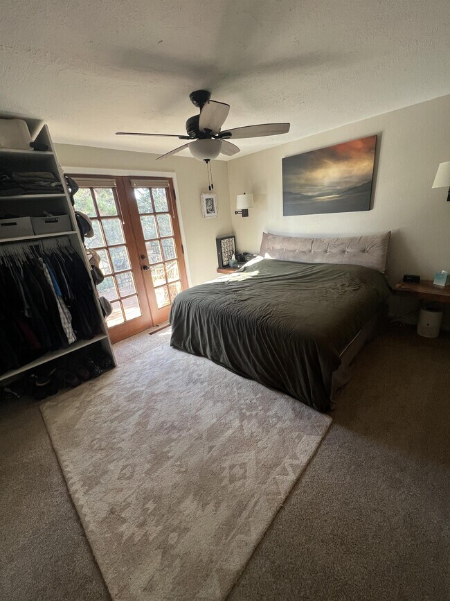 Building Photo - 3282 Squaw Valley Dr