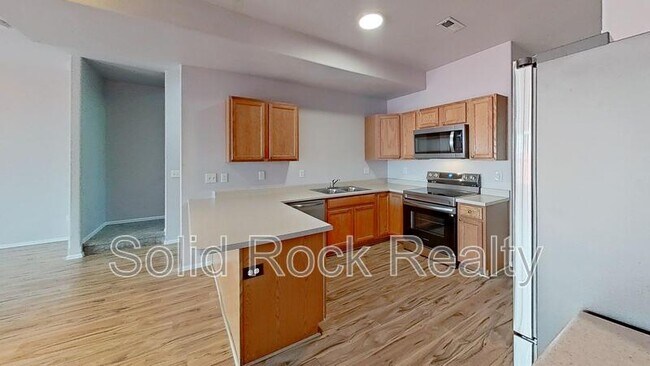 Building Photo - 812 Hailey Glenn View