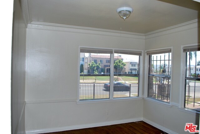 Foto del edificio - 3921 W Adams Blvd
