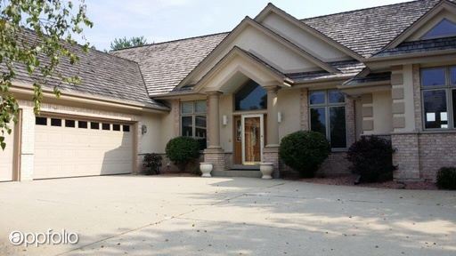 Primary Photo - 919 N Evergreen Cir