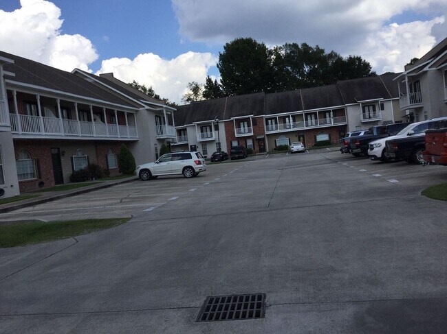 Foto del edificio - 5356 Arlington Ct