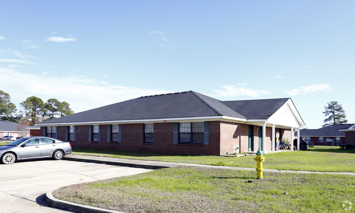 Building Photo - Chancery Square Apartments