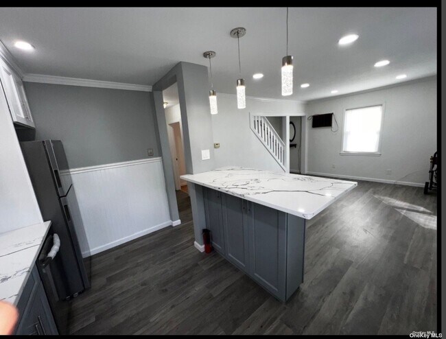 Building Photo - 14 Skidmore Pl