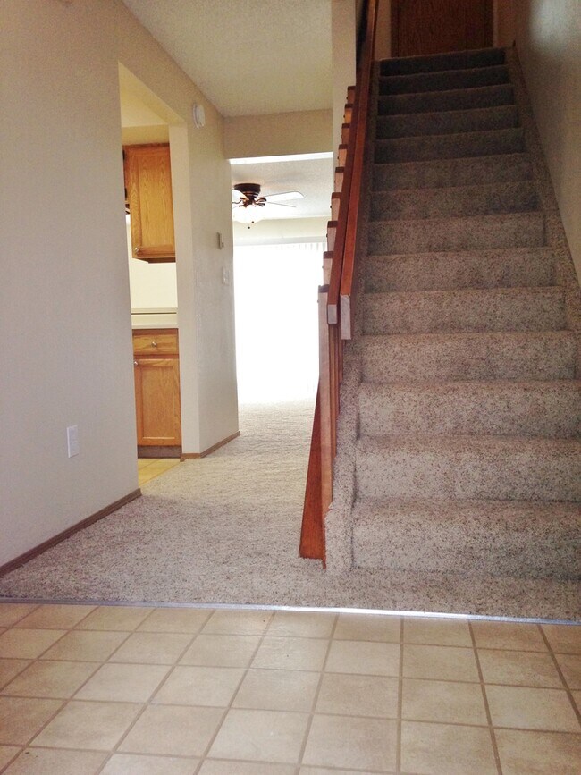 Building Photo - 4205 Hunting Meadows Cir