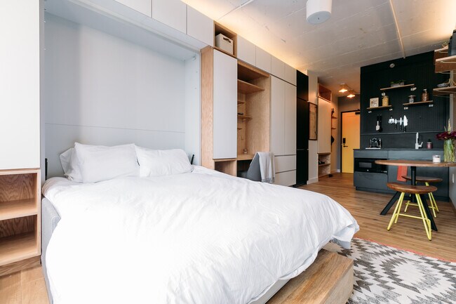 Photo - 2221 S Clark St Apartments