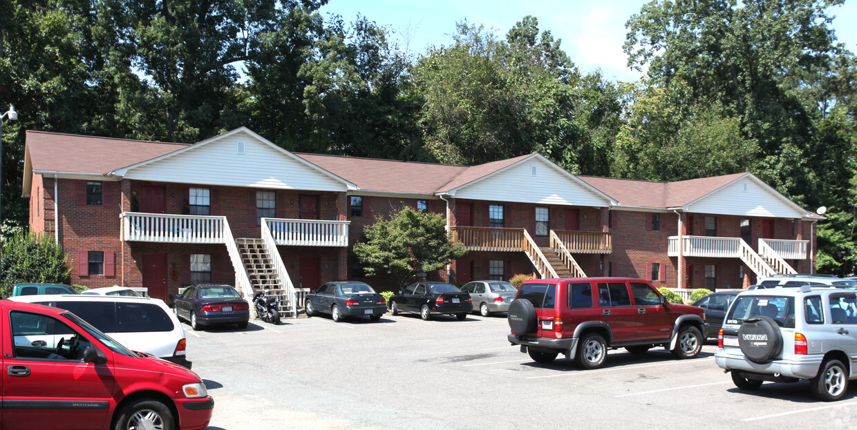 Building Photo - Stratford Garden Apartments