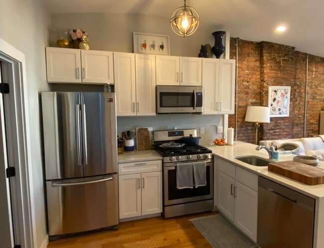Kitchen - 169 I St