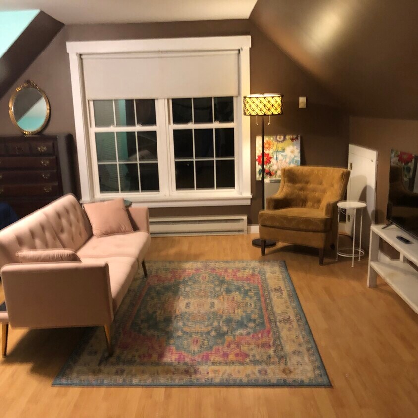 Living room - 97 Mast Rd