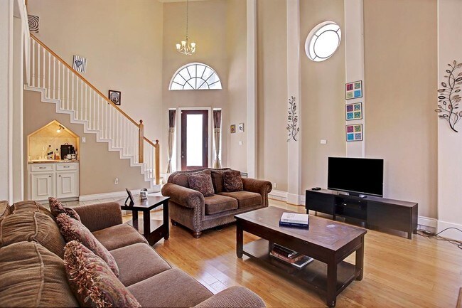 Building Photo - Houston Association of Realtors