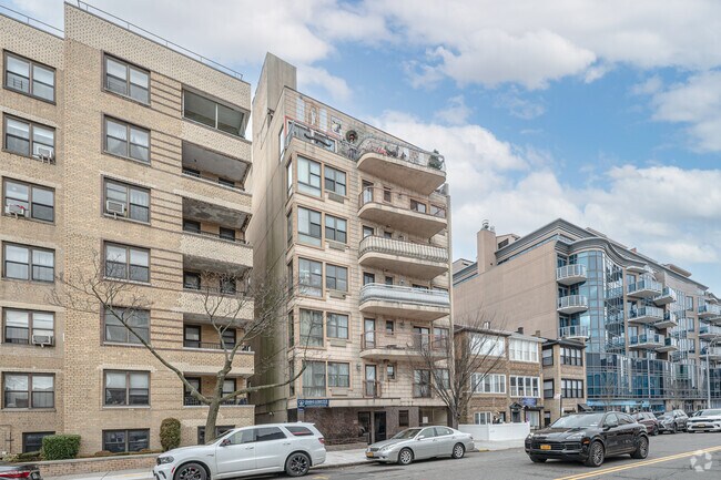 Foto del edificio - 134 W End Ave