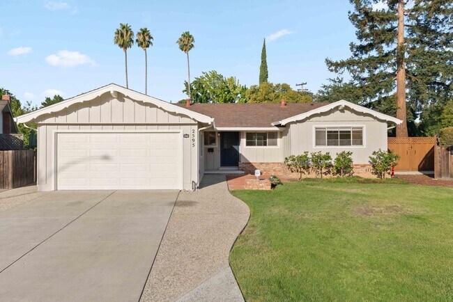 Building Photo - 2595 Aragon Ct