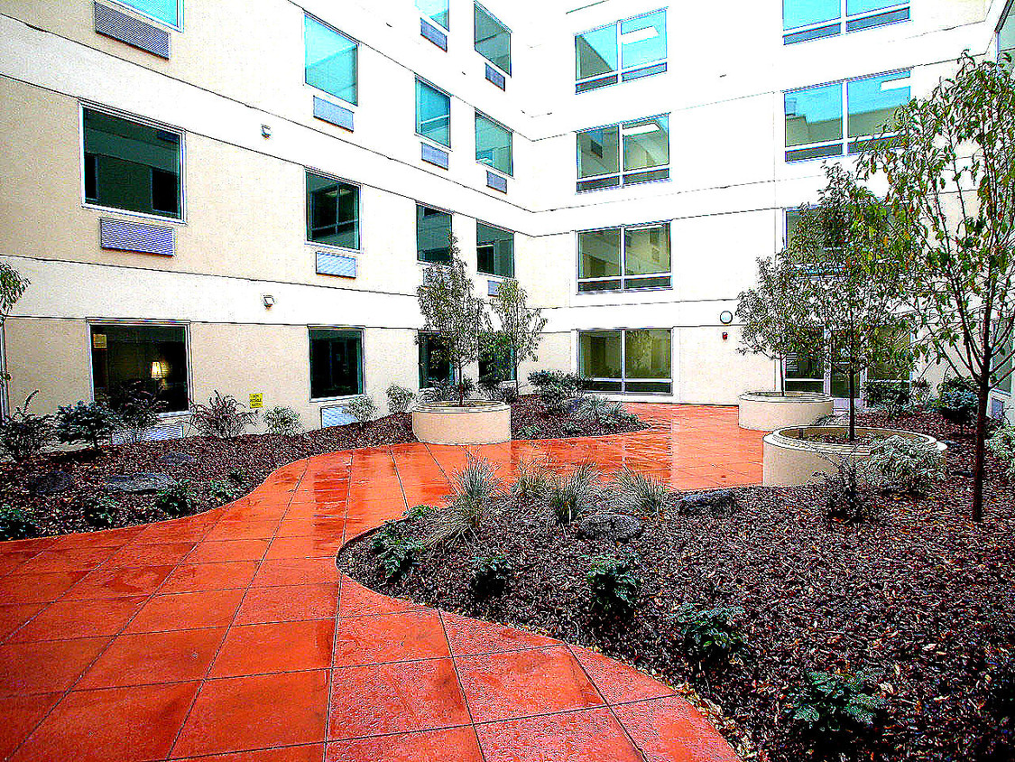 Foto principal - Civic Plaza Apartments