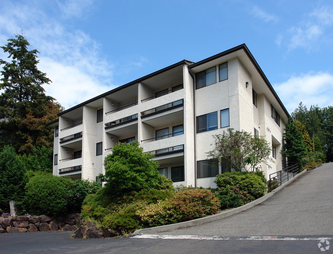 Building Photo - The Bellcreek Flats