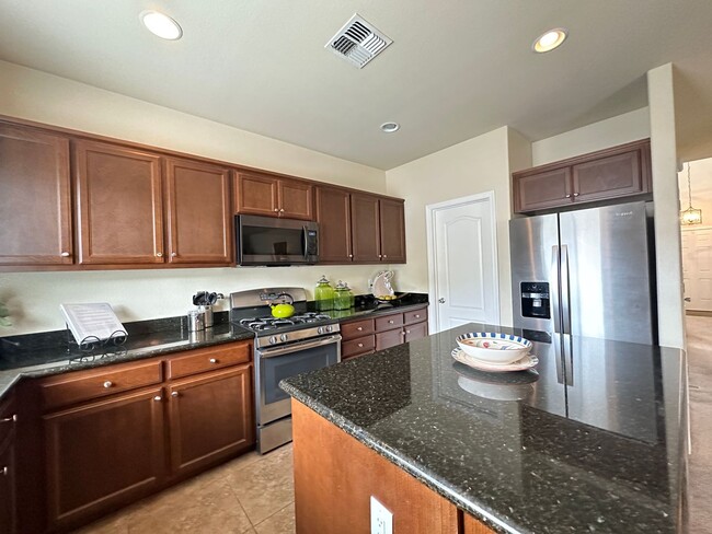 Foto del edificio - ROOMMATE  WANTED!!! in Somerset Vue