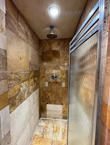 Foto del edificio - 9761 Marlin Rd