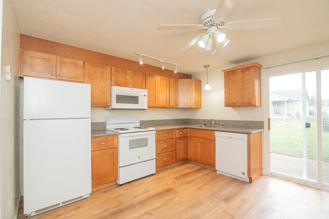 Building Photo - Village Park Apartments