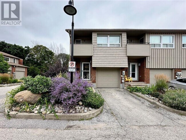 Photo du bâtiment - 615 TENTH STREET