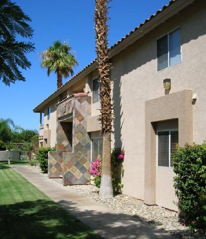 Foto del edificio - Las Flores Villas