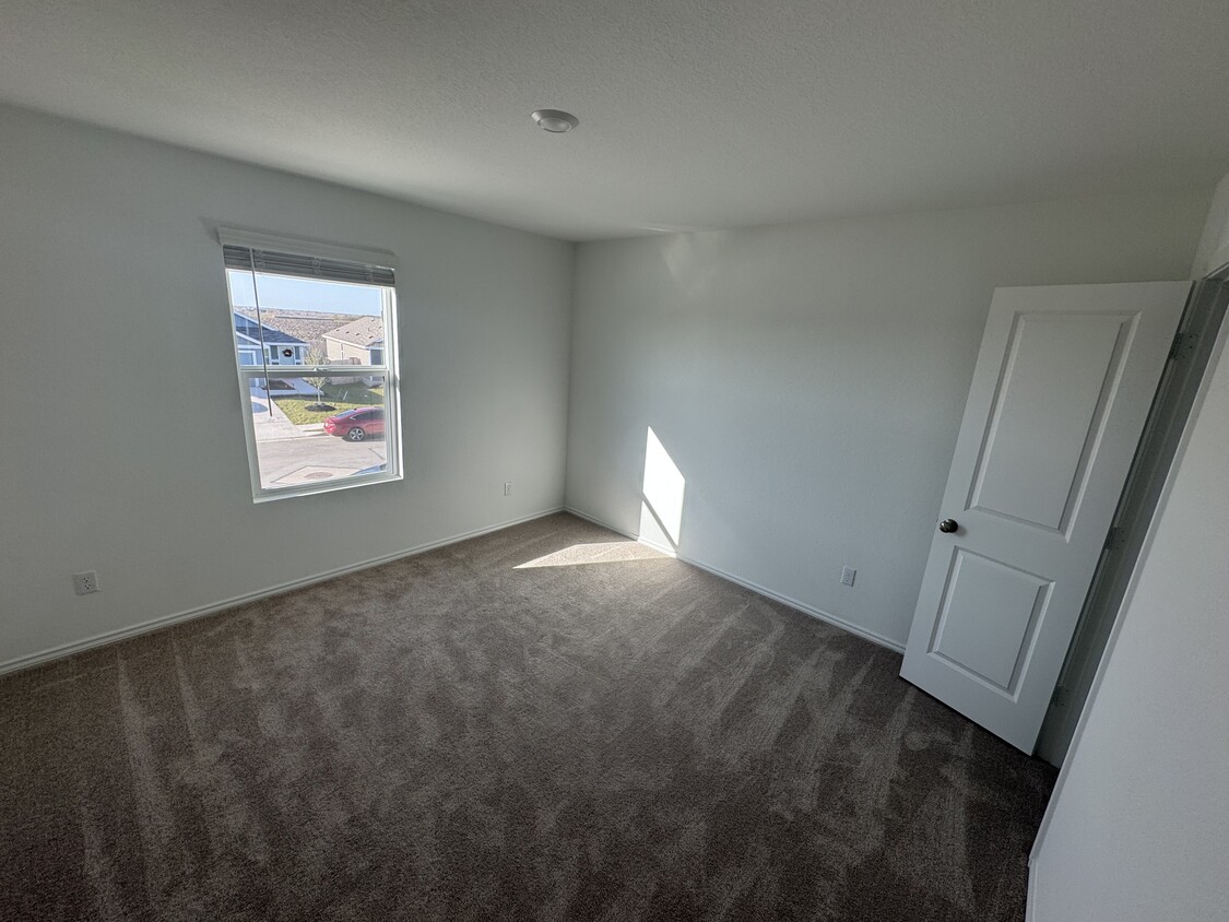 Building Photo - 13249 Illumination Rd