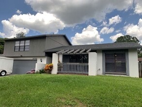 Building Photo - 15746 GardenSide Ln