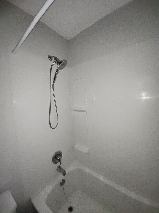 Photo du bâtiment - 30 Parkwood Dr