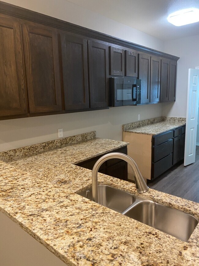 Foto del edificio - 600 Pecan Ct