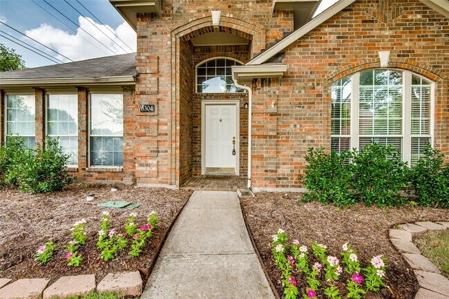 Building Photo - 6304 Charleston Dr