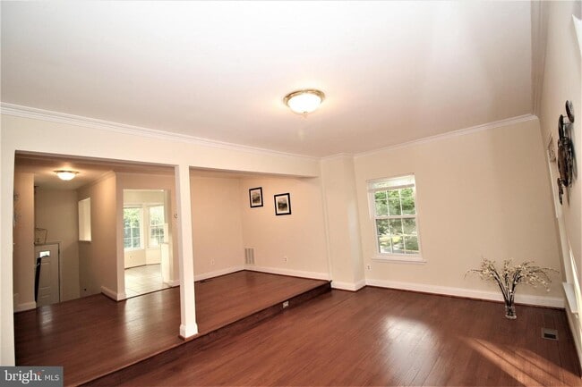 Building Photo - 1 Cinzano Ct