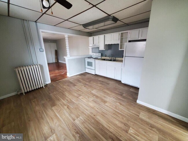 Foto del edificio - 127 N 9th St