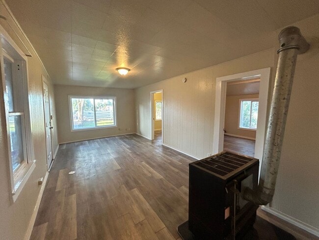 Building Photo - 4305 Frieda Ave