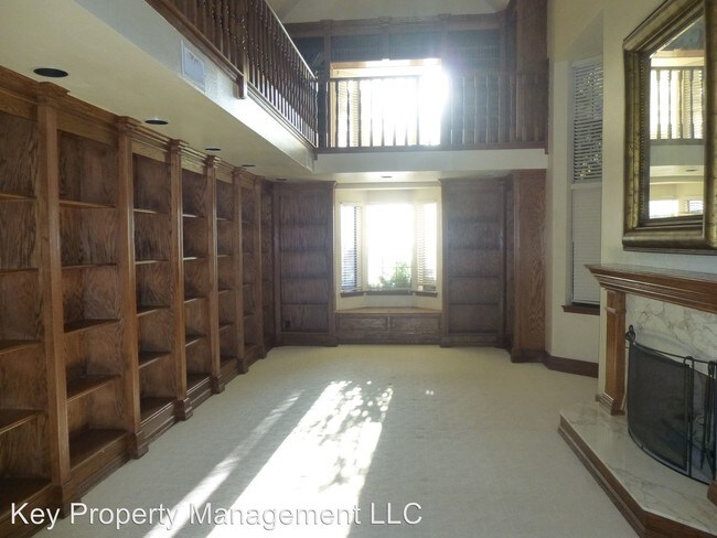 Building Photo - 15 Quail Hollow Dr