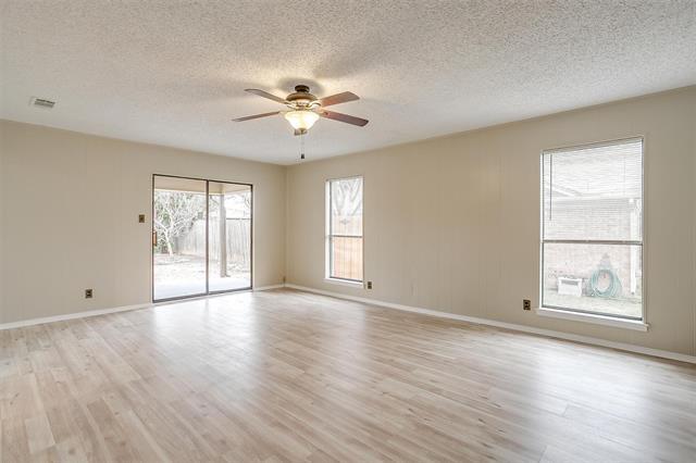 Foto del edificio - 1201 Juniper Ln