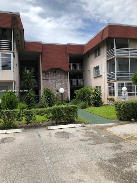 Building Photo - 3061 NW 47th Terrace