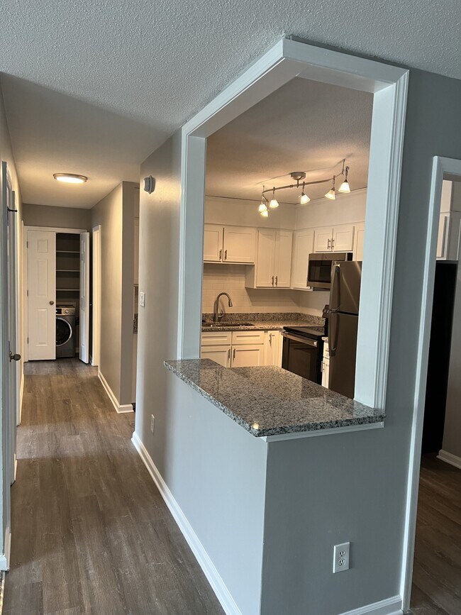 Sterling Glenwood Apartments Apartments in Raleigh, NC