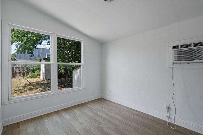 Building Photo - 403 Blackson Ave