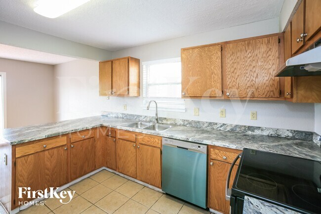 Foto del edificio - 5338 Cliff Ridge Dr