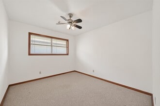 Building Photo - 2607 Penfield Dr