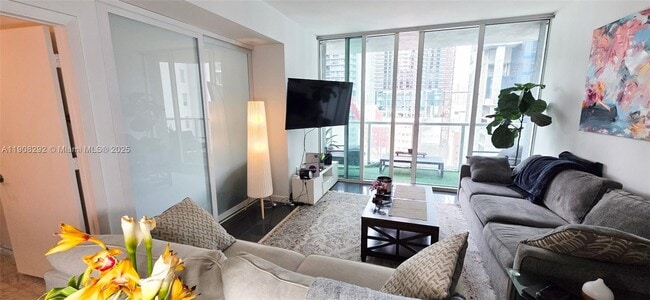 Foto del edificio - 253 NE 2nd St