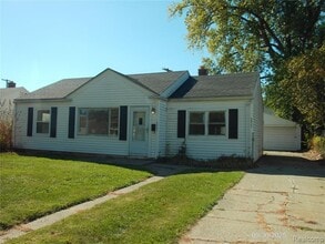 Building Photo - 26751 Belanger St