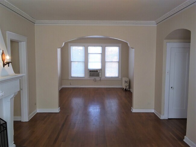 Foto del edificio - 221 W Magnolia Ave