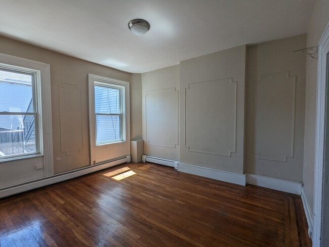 Building Photo - 403 Washington St
