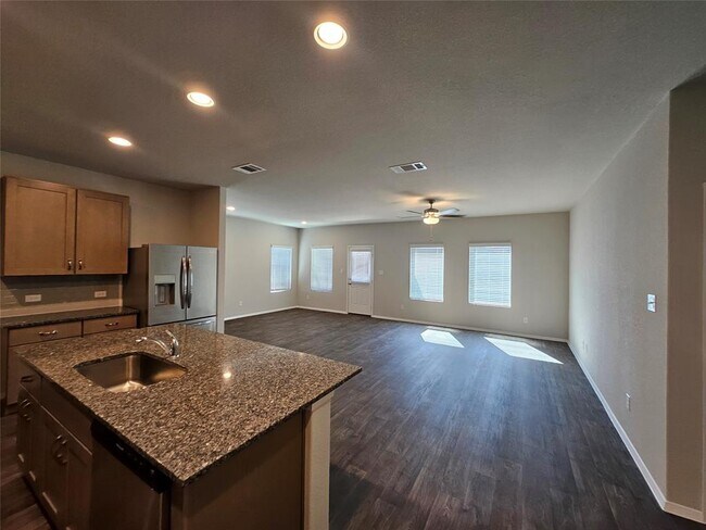 Foto del edificio - 600 Hickory Bend Trl